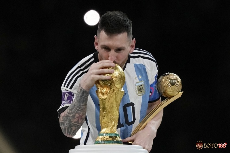 Lionel Messi “M10” là cầu thủ xuất sắc nhất thế giới hiện nay