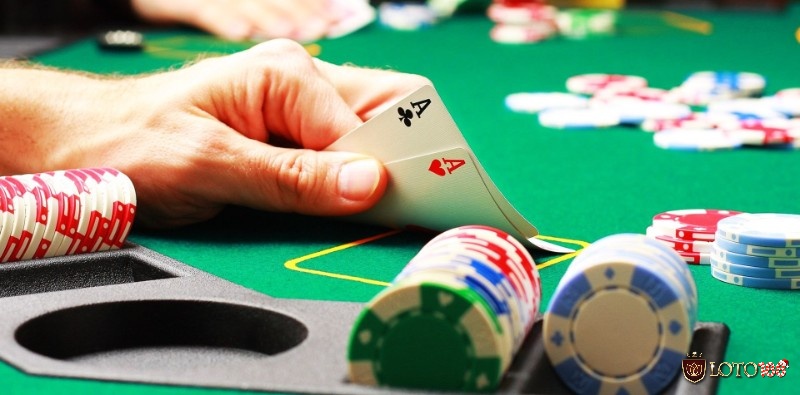Khi chơi poker không nên bỏ quá nhiều bài