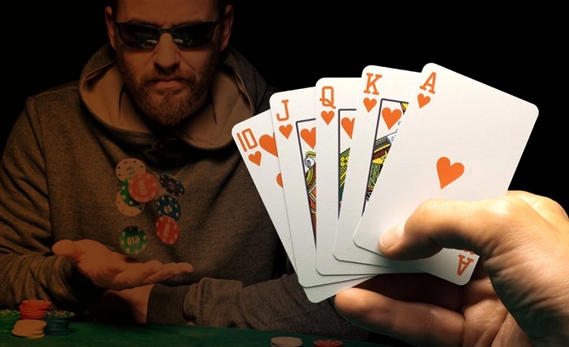 Bluff là gì trong Poker? Những lưu ý về cách Bluff cơ bản
