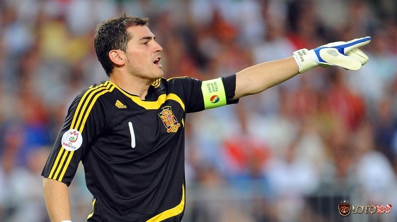 Casillas là Thủ môn hay nhất EURO 2008 và 2012